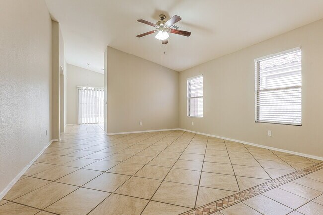 Foto del edificio - 10857 E Arcadia Ave