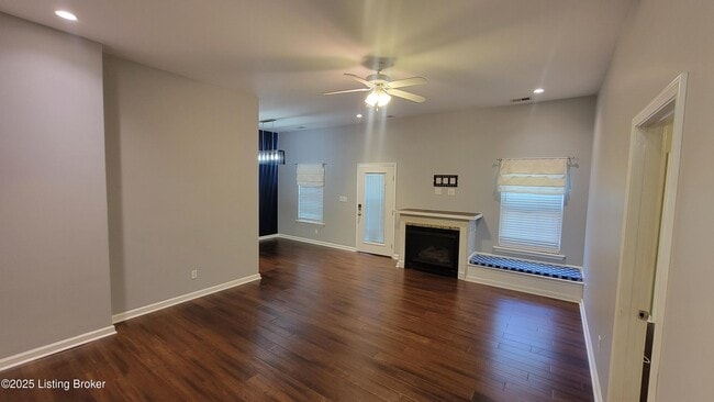 Building Photo - 810 Fountain Ave