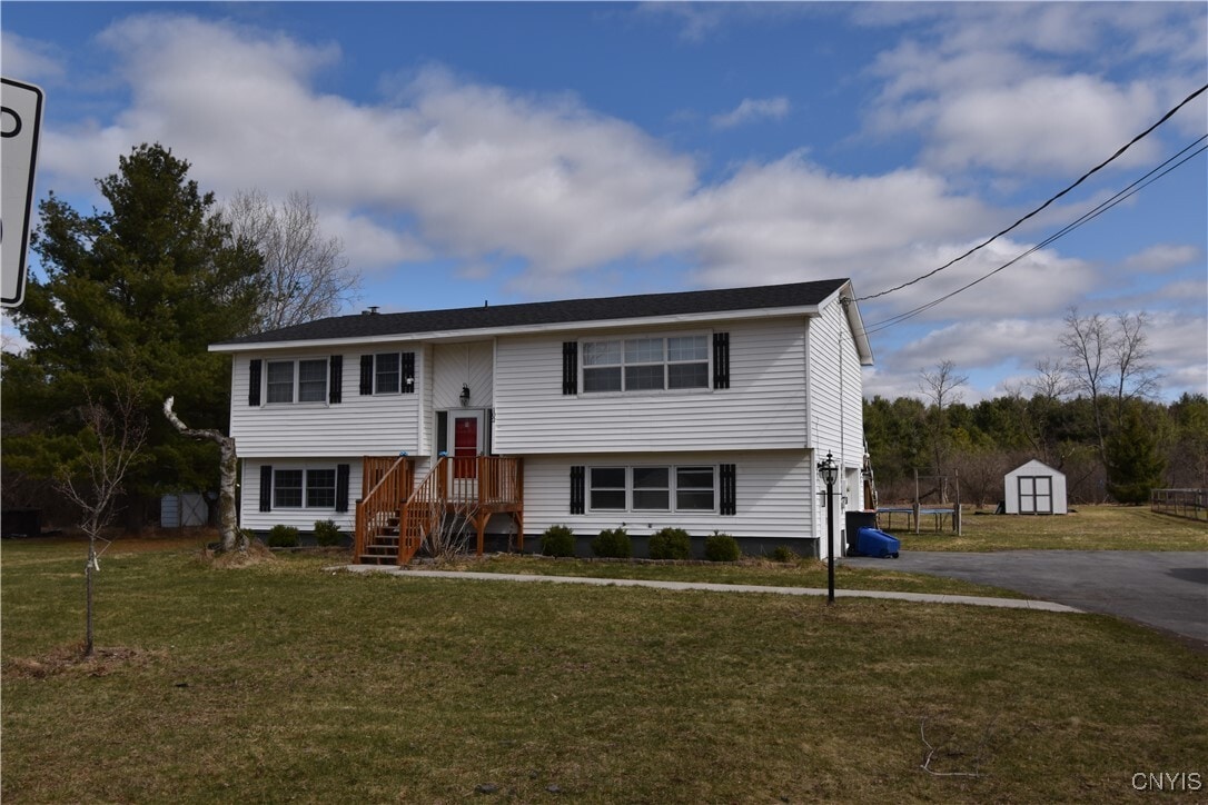 Primary Photo - 102 Pine Dr