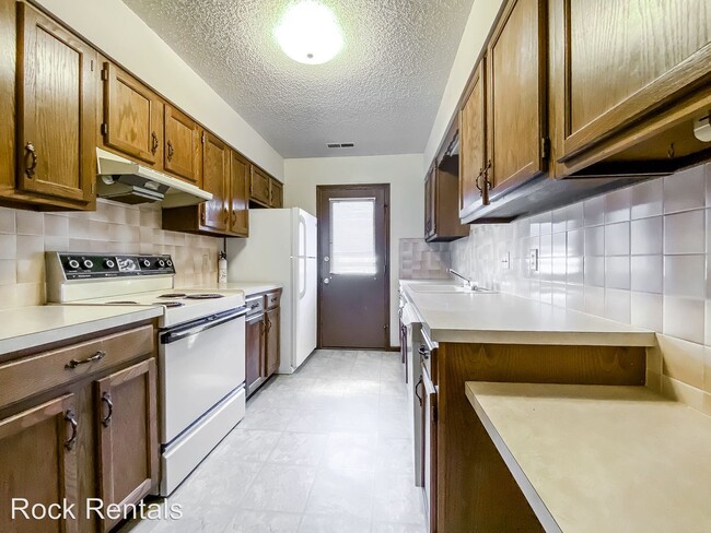 Building Photo - 809 32nd Terrace