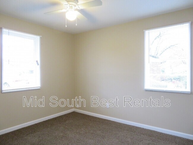 Foto del edificio - 2957 Southwall St