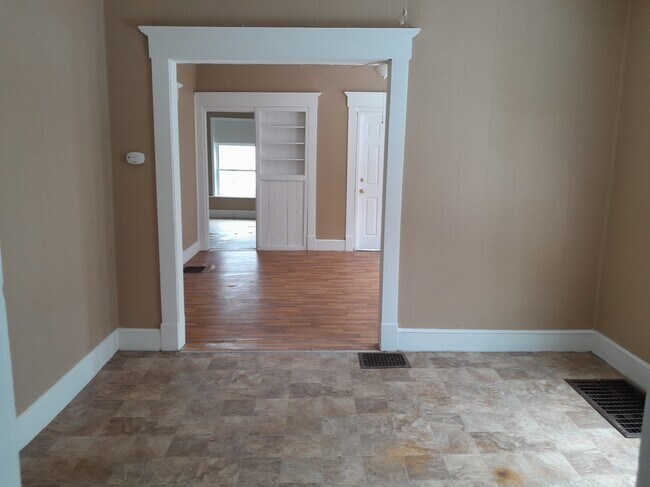 Building Photo - 49 Montgomery St