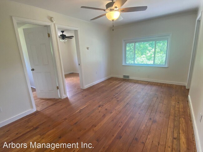 Foto del edificio - 2 br, 1 bath House - 1916 Old Leechburg Rd