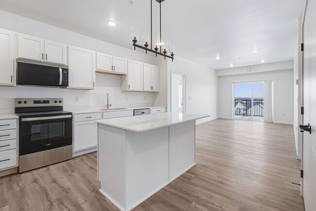 Foto del edificio - 2465 62nd Ave S