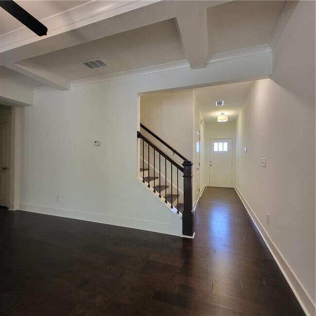 Foto del edificio - 221 Auburn Valley Wy