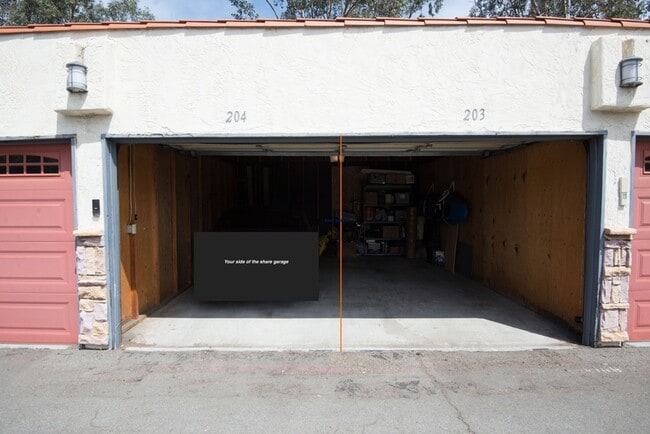 Building Photo - 7150 Shoreline Dr