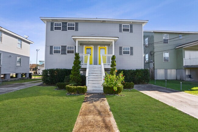 Front - 6221 Vermillion Blvd