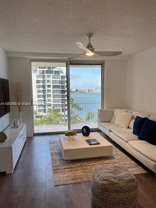 Foto del edificio - 770 Claughton Island Dr