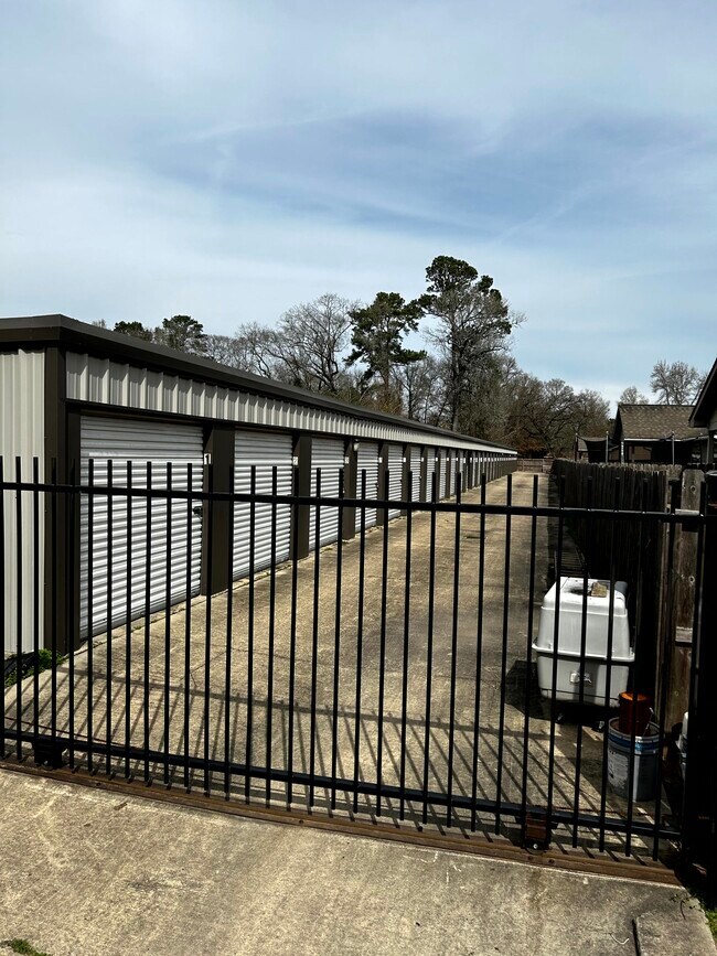 Foto del edificio - 21441 W Wallis Dr