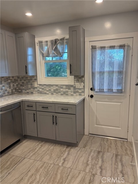 Foto del edificio - 110 W Home Pl