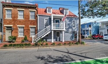 Building Photo - 38 Price St