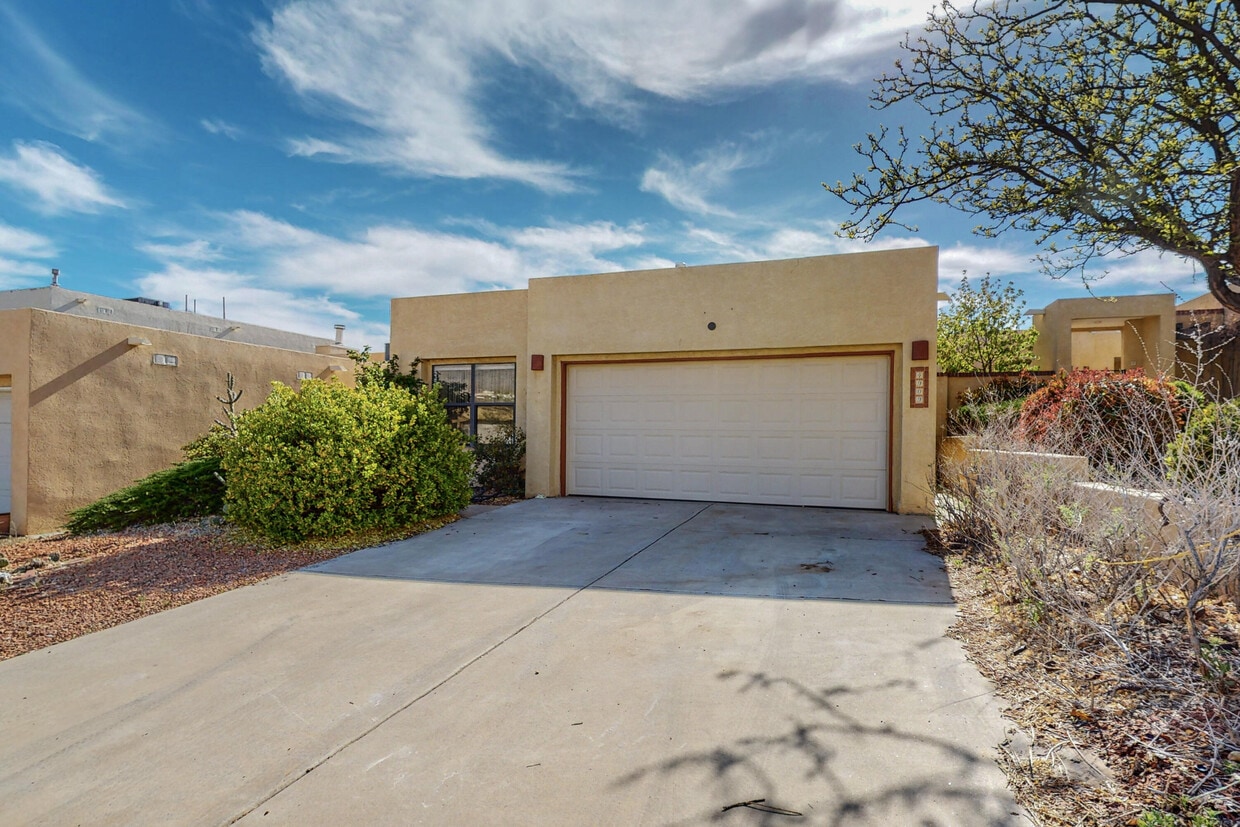 4909 Purcell Dr NE Albuquerque, NM 87111 Alquileres en Albuquerque