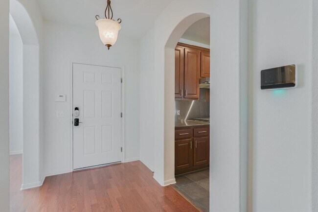 Foto del edificio - 9316 Bavaria Ln