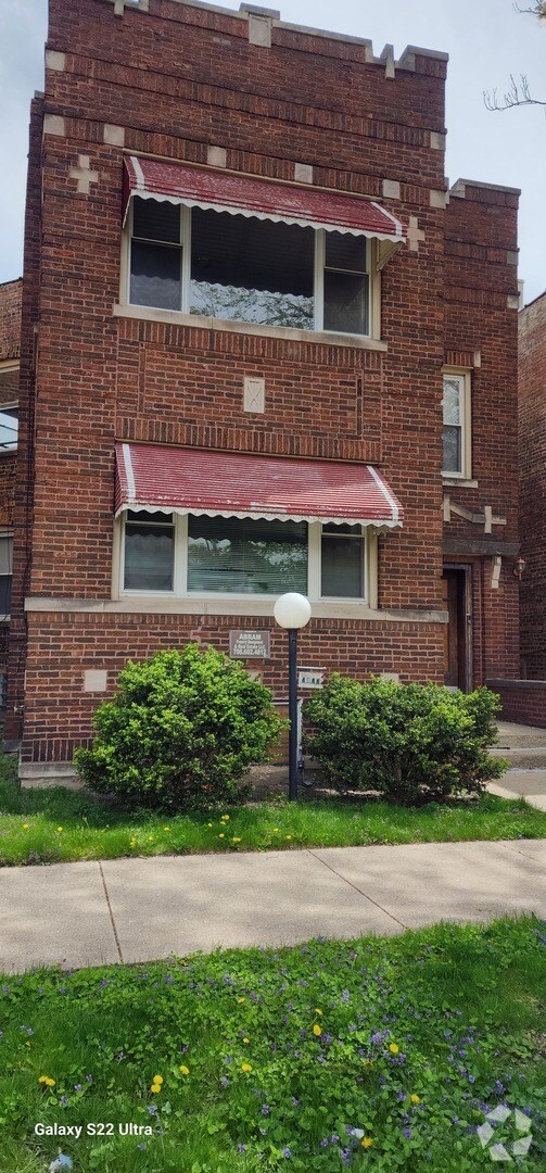 Building Photo - 7823 S Evans Ave