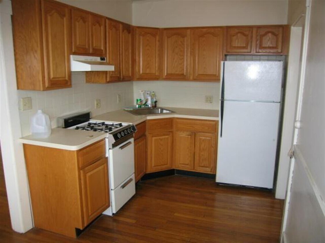 Foto principal - 32 College Ave