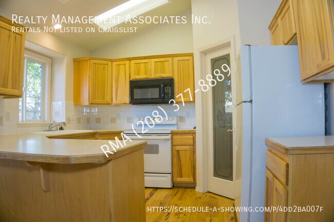 Building Photo - 3756 W Patel Dr