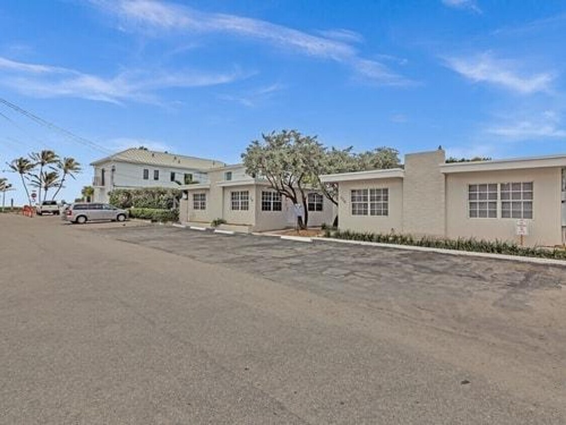 Foto principal - 320 Walnut St
