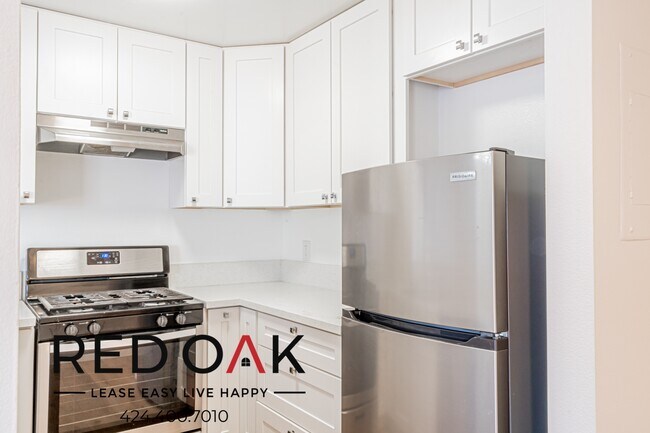 Foto del edificio - 5541 Fulcher Ave