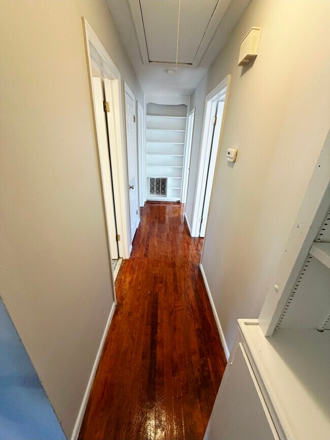 Foto del edificio - 1793 Brookwood Cir