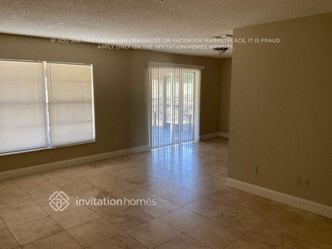 Building Photo - 910 Little Bend Rd