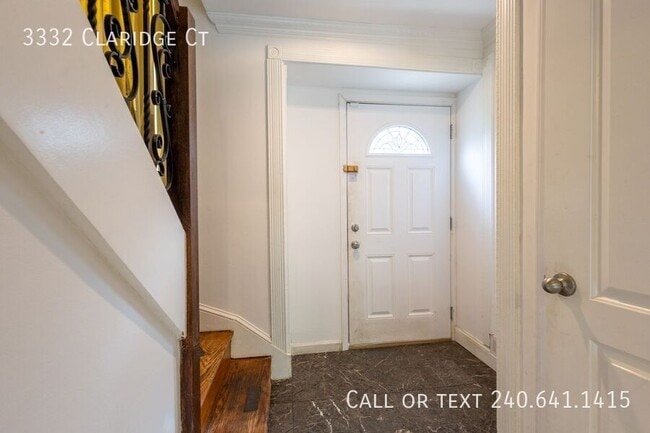 Foto del edificio - 3332 Claridge Ct