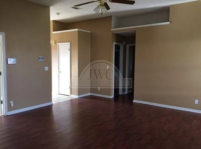 Foto del edificio - 2101 Ruger Dr