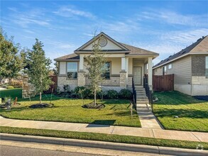 Building Photo - 308 S Brook Dr