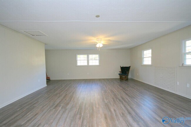 Building Photo - 8848 Sims Rd