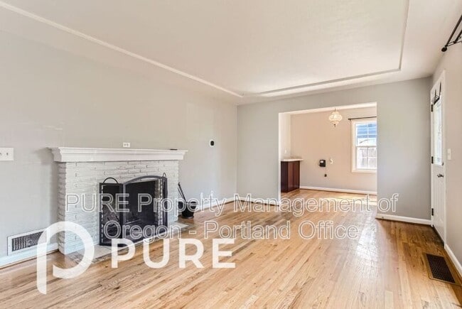 Building Photo - 3740 SE 134th Ave