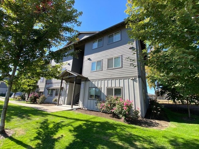 Foto del edificio - 4261 Hawthorne Ave NE