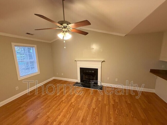 Building Photo - 113 Charlotte Ave