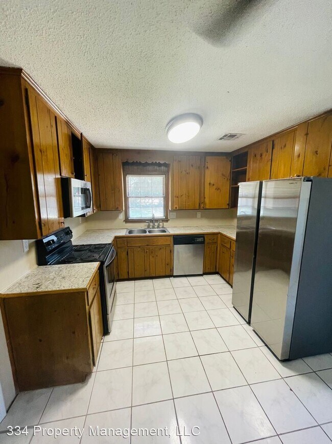 Building Photo - 4 br, 2 bath House - 3434 S Water Mill Road