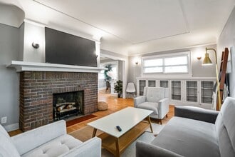 Building Photo - 2863 N Frederick Ave