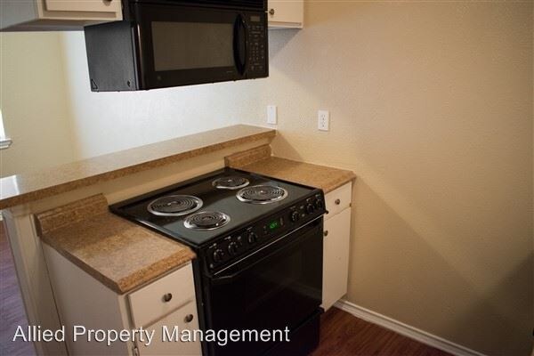 Foto del edificio - 520 N Hampton Rd