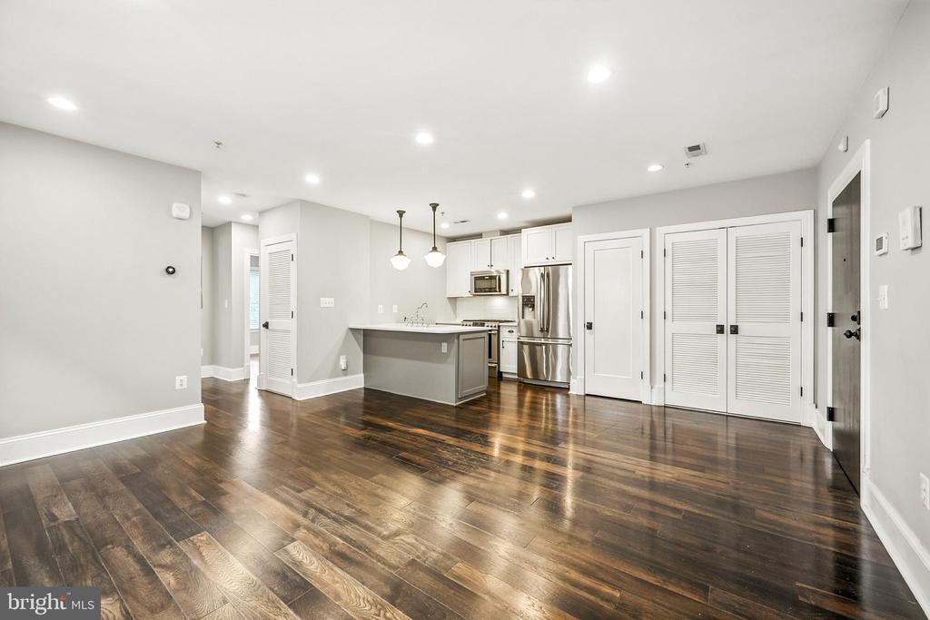 Primary Photo - 1514 8th St NW