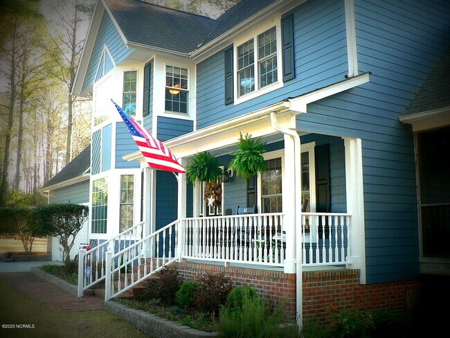 Building Photo - 313 Limbaugh Ln