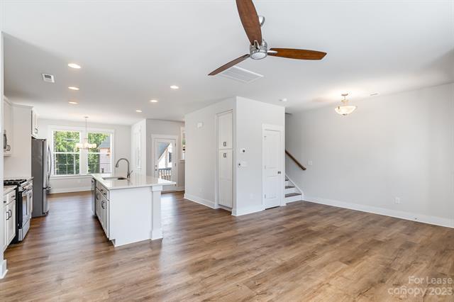 Foto del edificio - 612 Amalfi Dr