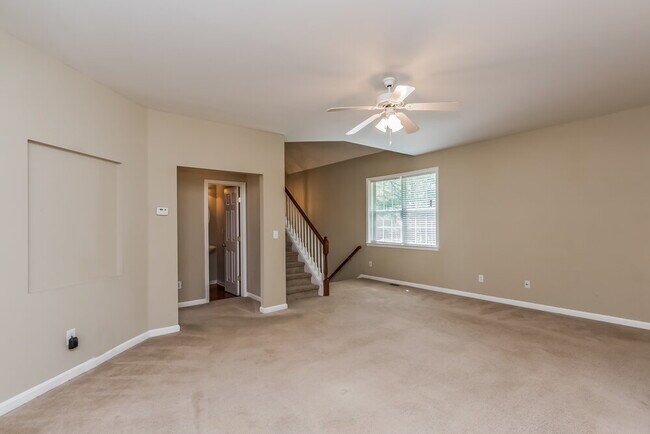 Building Photo - 6049 Brookmere Ln SE