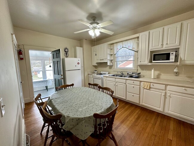 Foto del edificio - Fully Furnished/All Inclusive Cape Cod