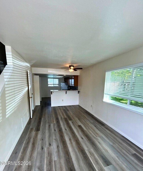Foto del edificio - 3673 Grant Dr