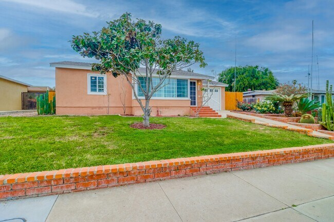Foto del edificio - 3926 Aragon Dr