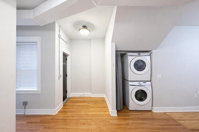 Foto del edificio - 1011 S 30th Avenue