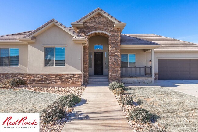 Building Photo - Small Dog Friendly! Stunning 5 Bedroom 3.5...