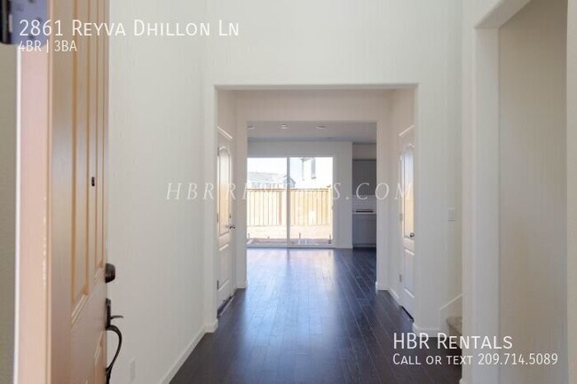 Foto del edificio - 2861 Reyva Dhillon Ln