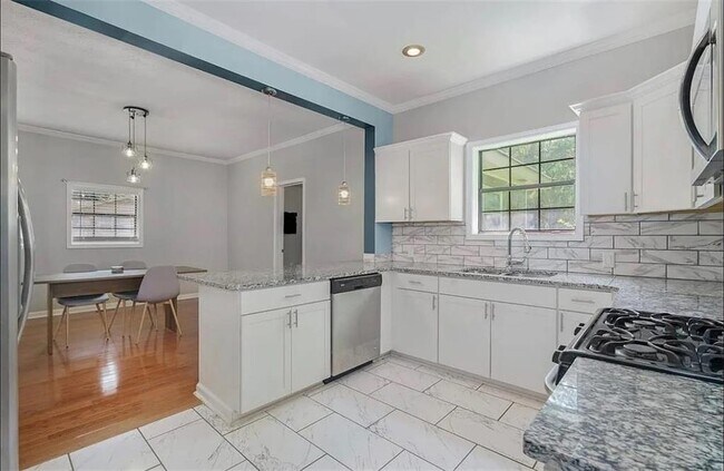 Foto del edificio - 411 Dorsey Rd