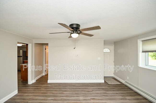 Foto del edificio - 12544 Osborne Ave NE