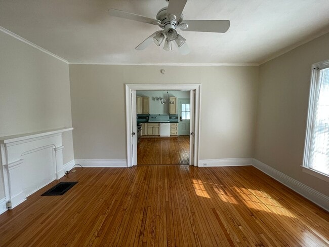 Apartment Available in Village of Liverpool - Apartment Available in Village of Liverpool