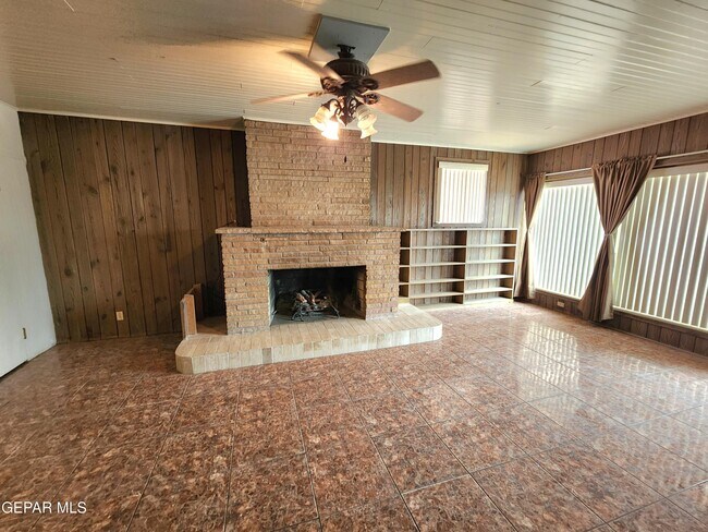 Foto del edificio - 3431 Aurora Ave
