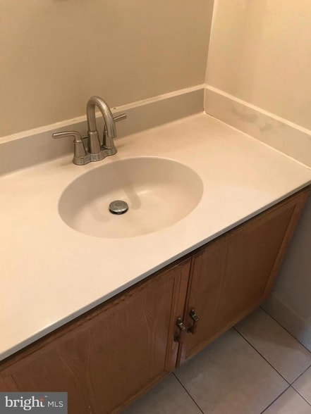 Building Photo - 12204 Apple Orchard Ct