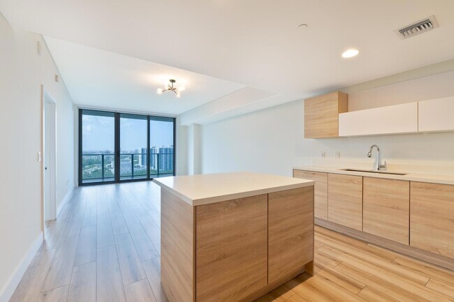Foto del edificio - 16385 Biscayne Blvd